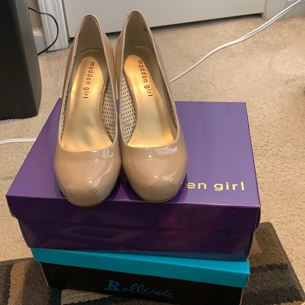 Brand new in box nude color pumps